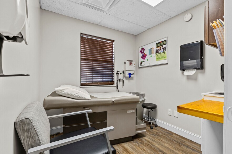 More Photos Of 101 N Main St, Stanton Healthcare For Sale