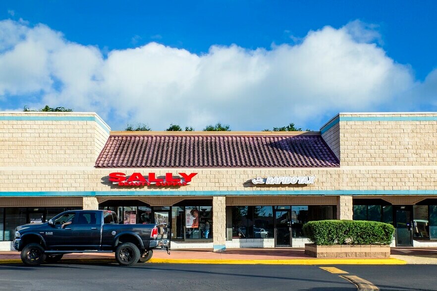 More Photos Of 701-825 Orange Blossom Trl, Apopka Unknown For Lease