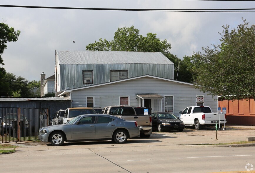Primary Photo Of 608 E 11th St, Houston Land For Sale