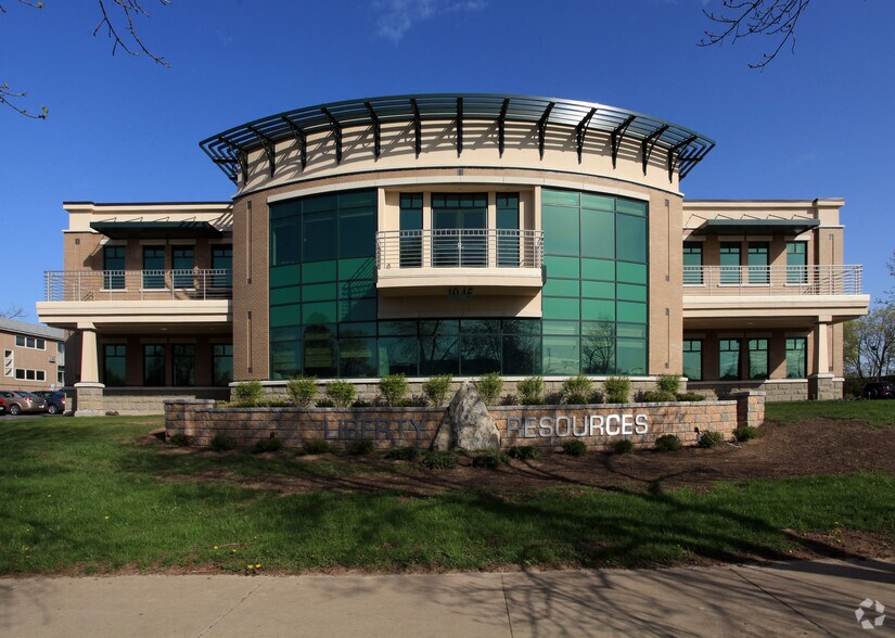 More Photos Of 1045 James St, Syracuse Medical For Lease