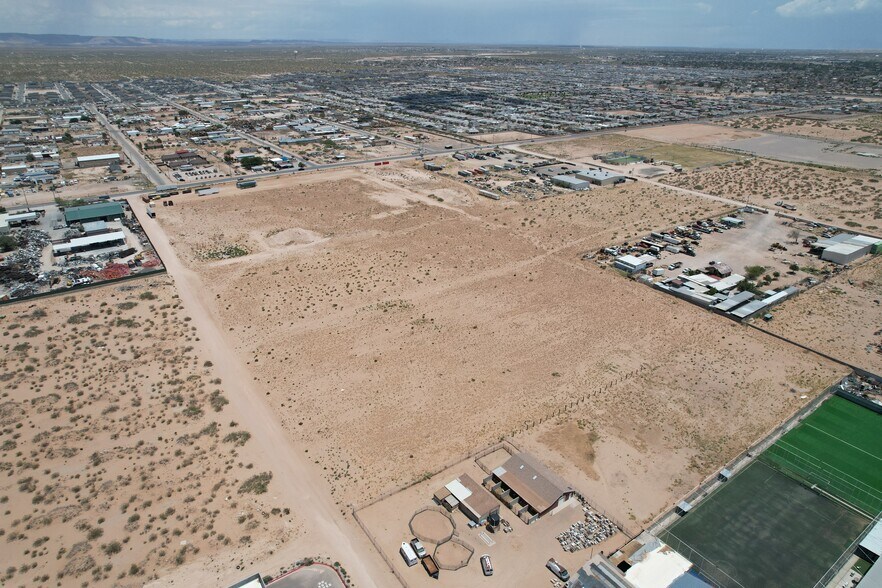 More Photos Of 1301 Berryville, El Paso Land For Sale