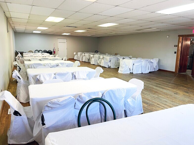 More Photos Of 815 7th St, Fort Lupton Restaurant For Sale