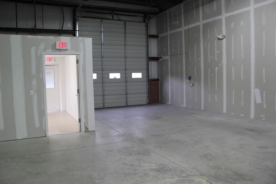 More Photos Of 165 Amboy Rd, Morganville Light Distribution For Lease