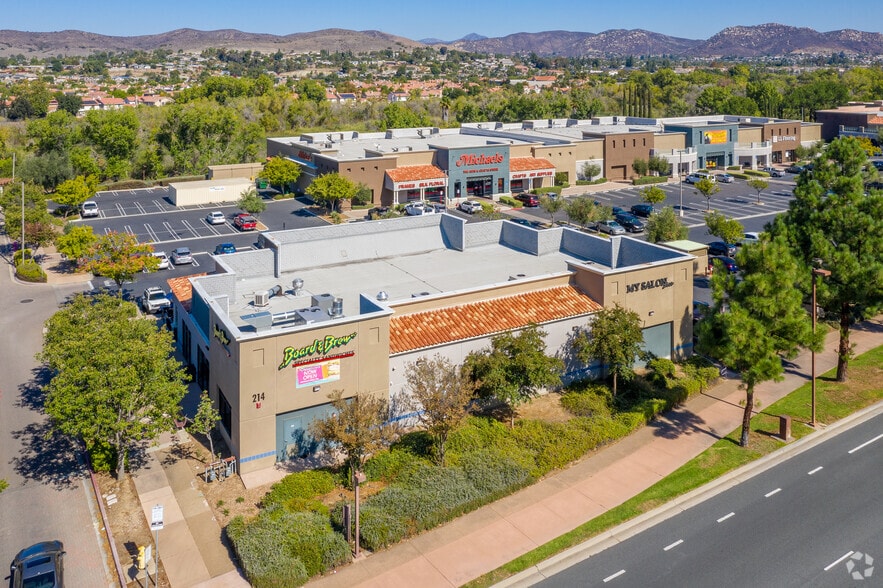 More Photos Of 214-294 Town Center Pky, Santee Unknown For Lease