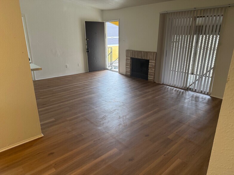 More Photos Of 12606 Ashford Meadow Dr, Houston Multifamily For Sale
