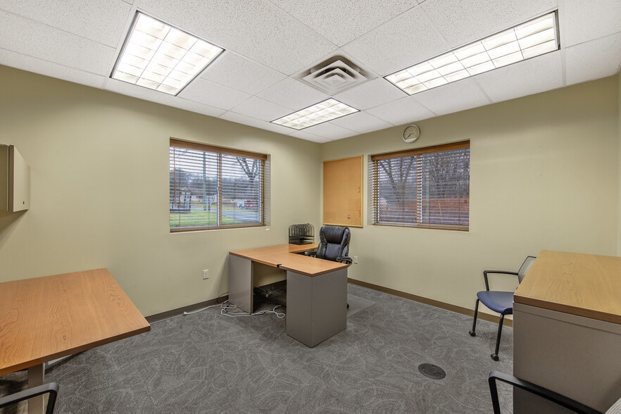 More Photos Of 180 Ushers Rd, Round Lake Warehouse For Sale