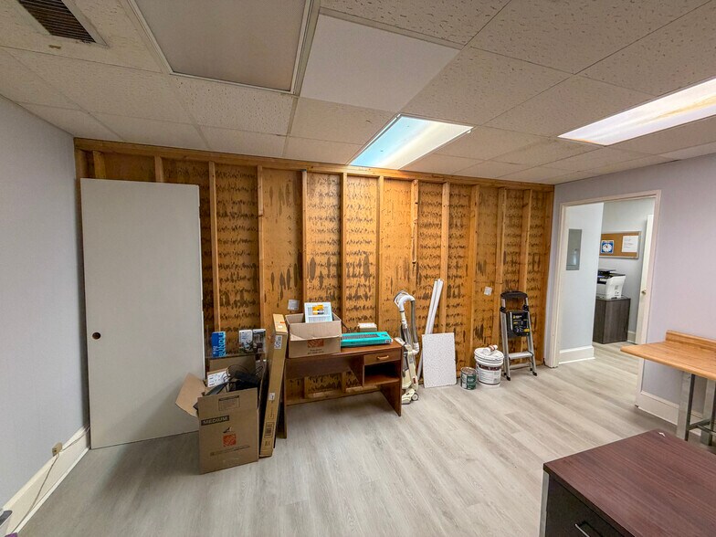 More Photos Of 1509-1525 Dale Earnhardt Blvd, Kannapolis Office For Sale