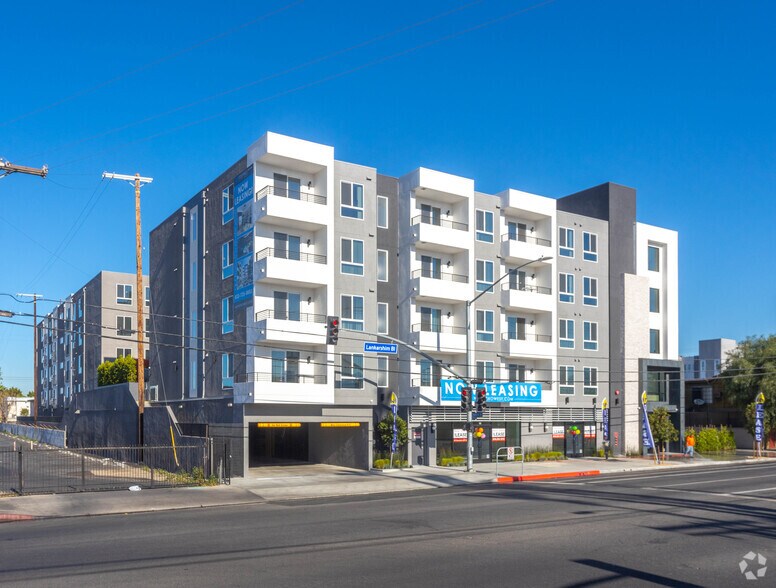 More Photos Of 7401 Lankershim Blvd, North Hollywood Apartments For Lease
