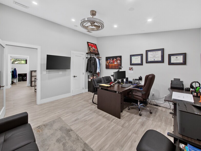 More Photos Of 10717 Sw 104th St, Miami Office For Sale