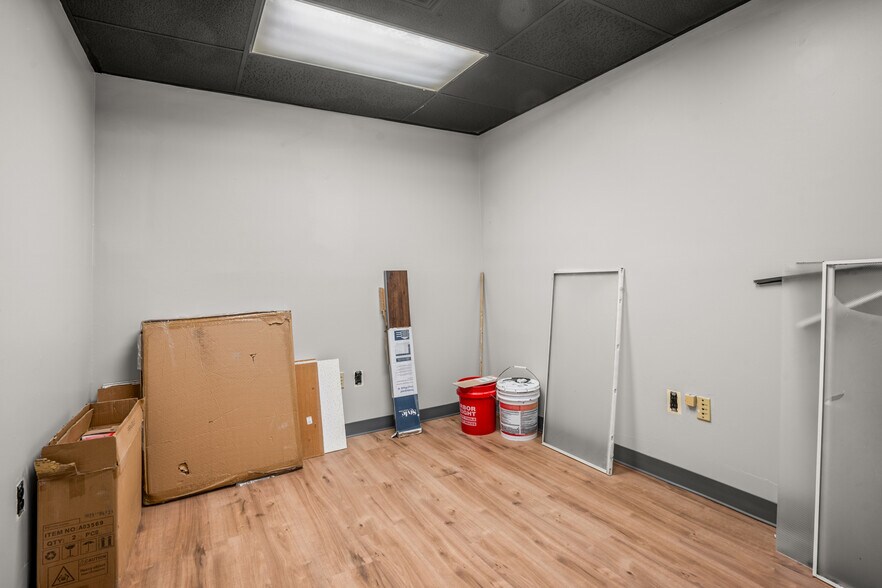 More Photos Of 8602 Tarpon Springs Rd, Odessa Specialty For Sale