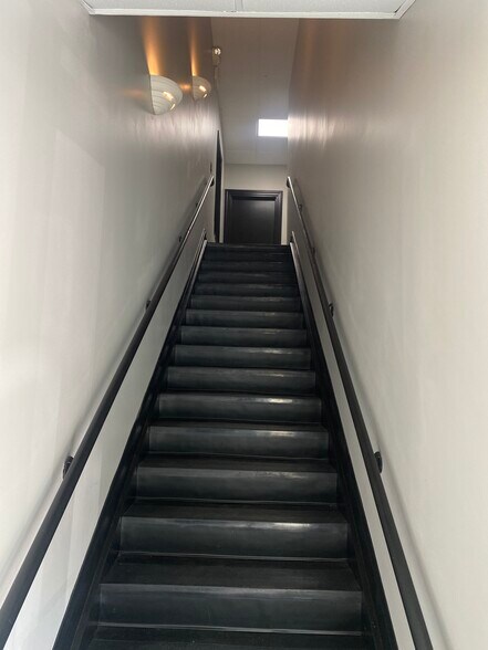 More Photos Of 7410 Coca Cola Dr, Hanover Research And Development For Lease