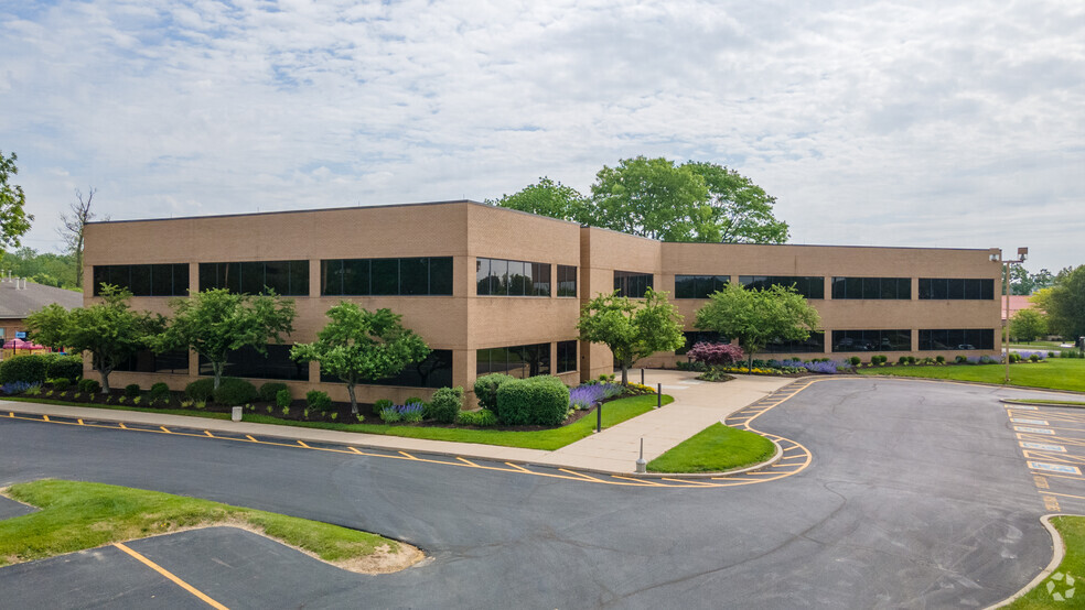 Primary Photo Of 4020 Executive Dr, Beavercreek Office For Lease