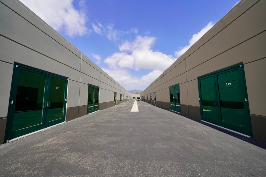 More Photos Of 22521 Avenida Empresa, Rancho Santa Margarita Distribution For Lease