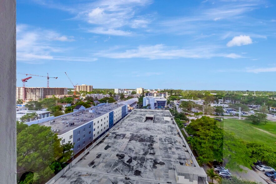 More Photos Of 12550 Biscayne Blvd, North Miami Medical For Sale