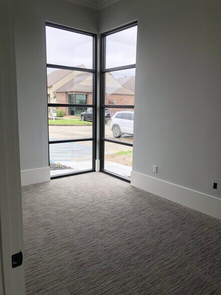 More Photos Of W 4021 W. E. Heck Ct., Bldg E, Baton Rouge Office For Lease