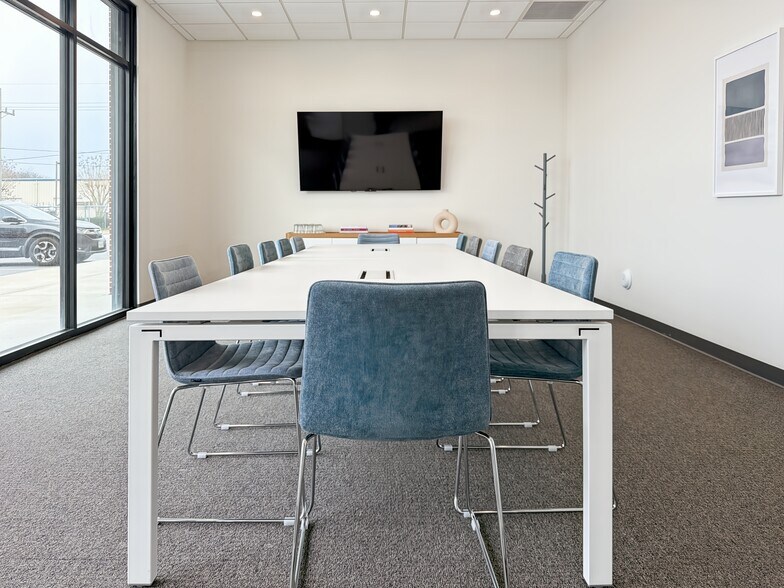 More Photos Of 1225 W 25th St, Norfolk Coworking Space