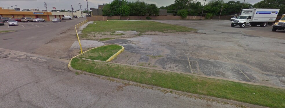More Photos Of 1922 W Irving Blvd, Irving Land For Lease