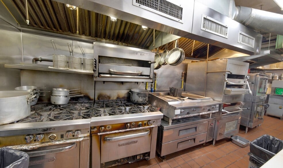 More Photos Of 316 E 53rd St, New York Office For Lease