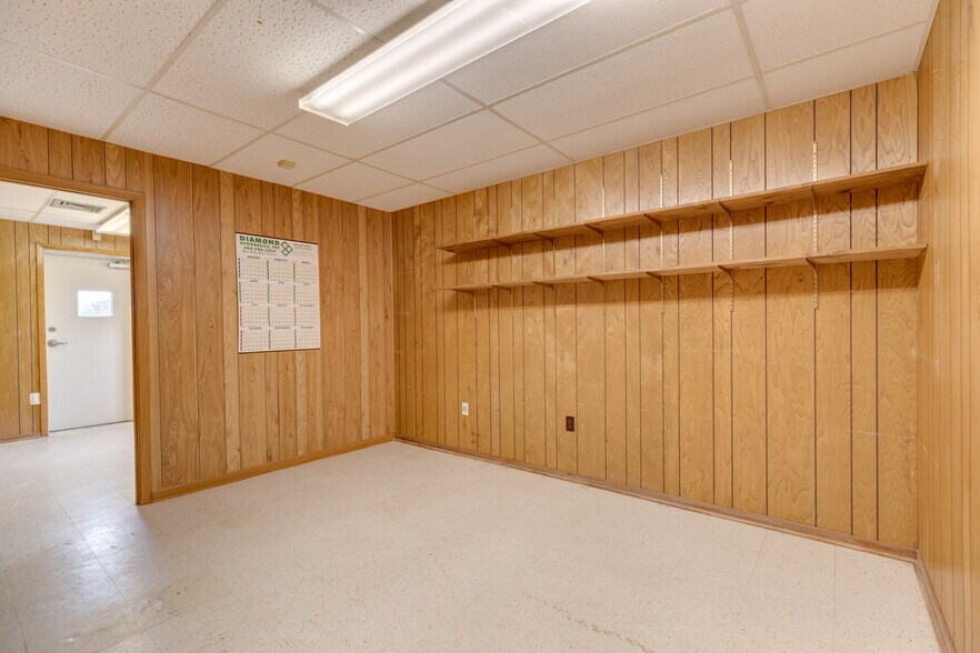 More Photos Of 2309 Zapata St, Freeport Warehouse For Lease