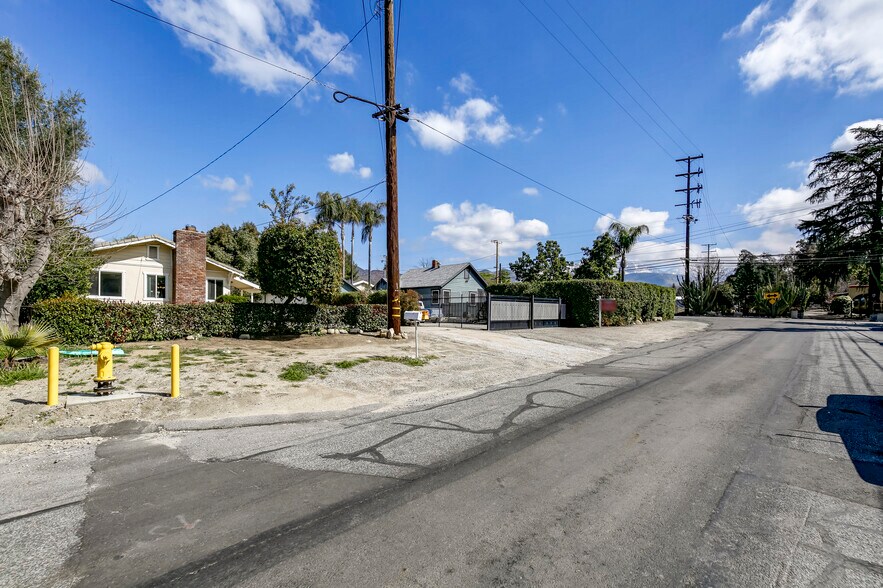 More Photos Of 2371 Mentone Ave, Mentone Apartments For Sale