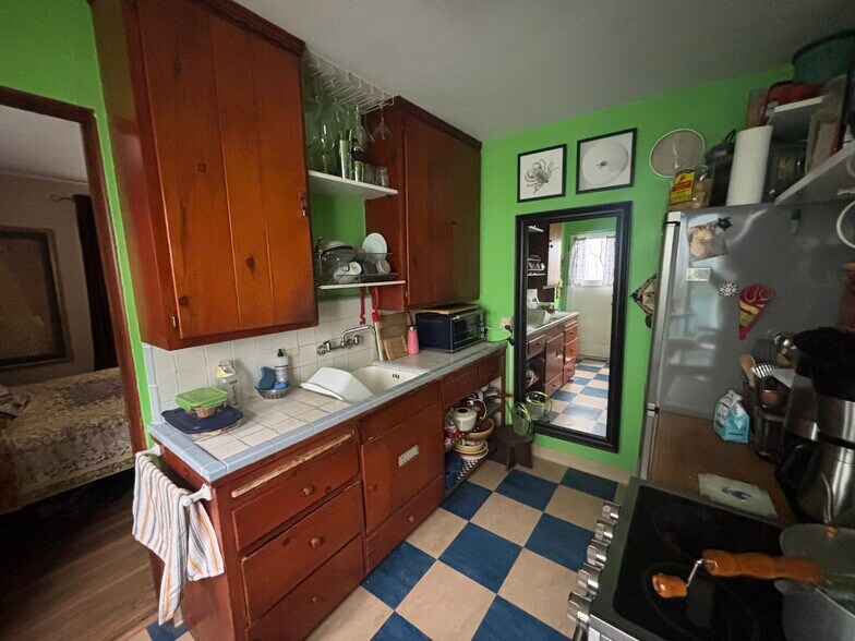 More Photos Of 2212 Sacramento St, Berkeley Multifamily For Sale