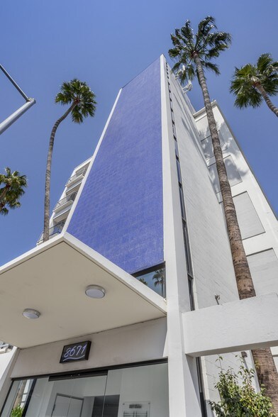More Photos Of 8671 Wilshire Blvd, Beverly Hills Medical For Lease