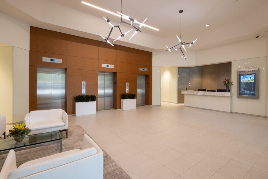 More Photos Of 3379 Peachtree Rd NE, Atlanta Coworking Space