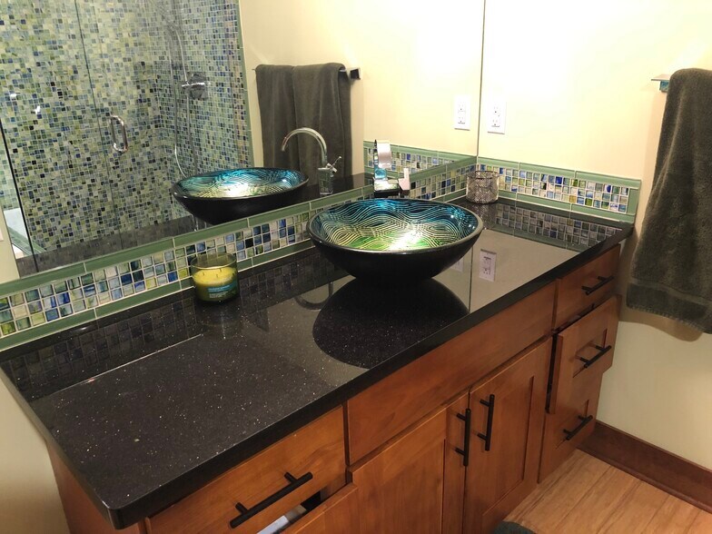 More Photos Of 81 S Main St, Seattle Storefront Retail Office For Lease