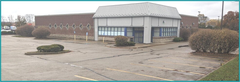 More Photos Of 898 S Main St, Centerville Drugstore For Lease