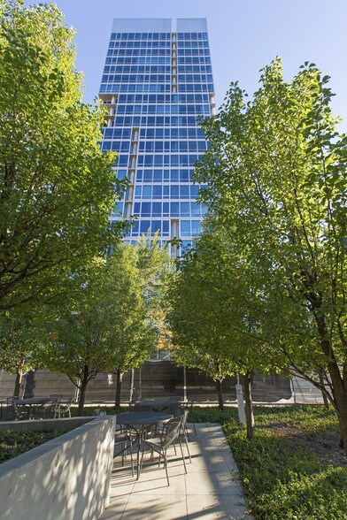 More Photos Of 1401 S State St, Chicago Apartments For Lease