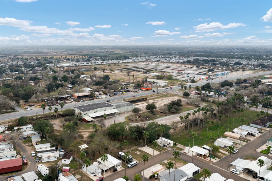 More Photos Of 101 N Val Verde Rd, Donna Warehouse For Sale