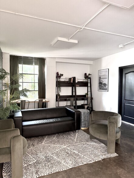 More Photos Of 1800 Jonesboro Rd SE, Atlanta Loft Creative Space For Lease