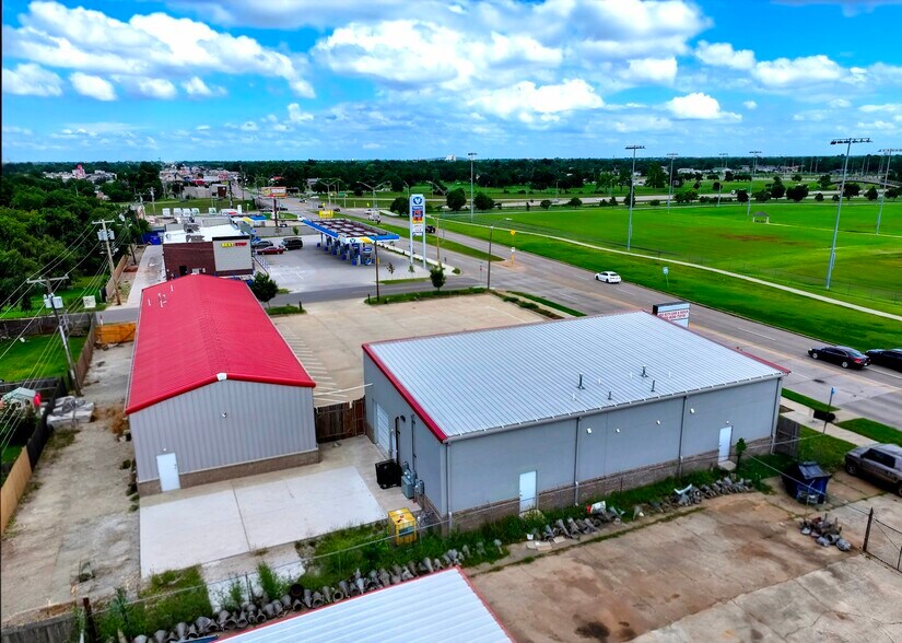 More Photos Of , Oklahoma City General Retail For Sale