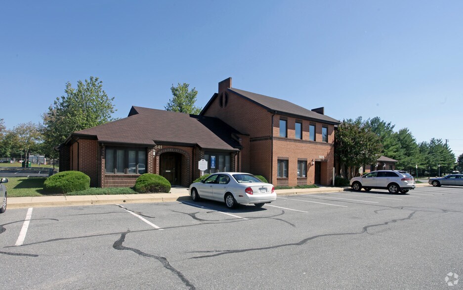 More Photos Of 5835-5841 Allentown Rd, Camp Springs Office For Lease