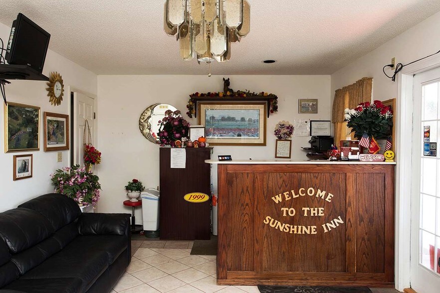 More Photos Of 2624 Rt-40, Greenwich Hotel For Sale