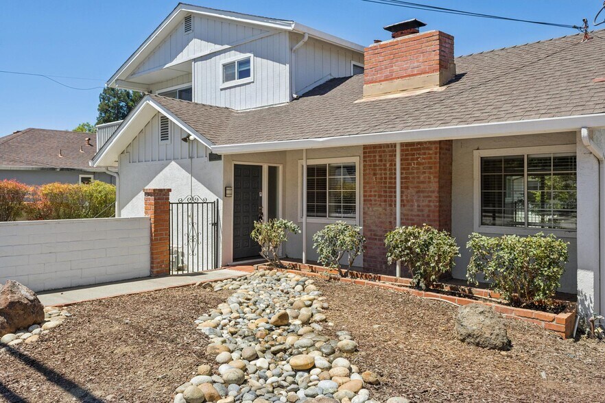 More Photos Of 3851 Vineyard Ave, Pleasanton Multifamily For Sale