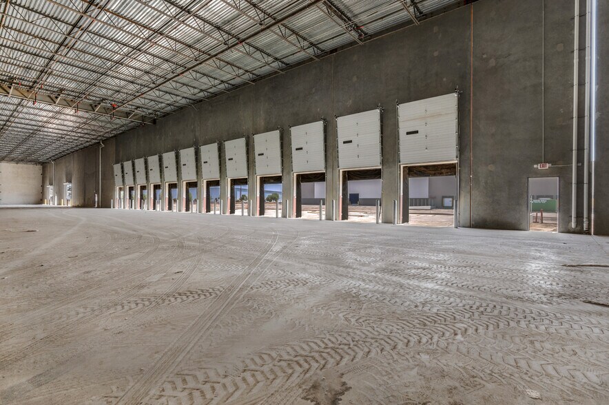 More Photos Of 30078 Bradham Dr, Visalia Distribution For Sale