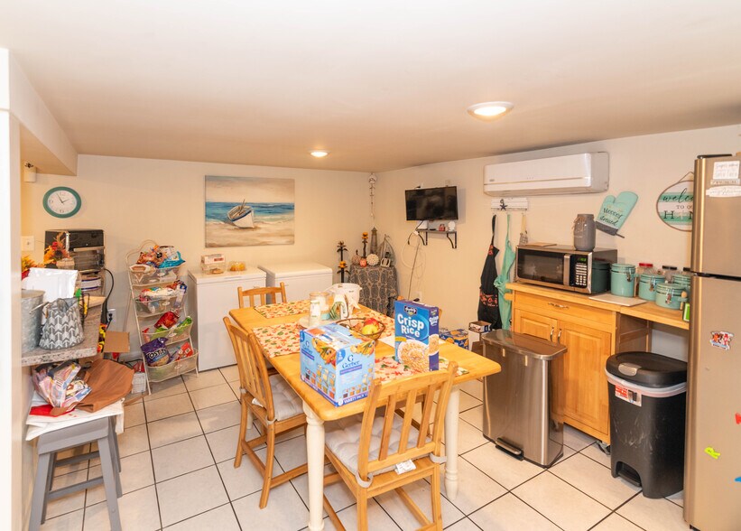 More Photos Of , Arbutus Multifamily For Sale