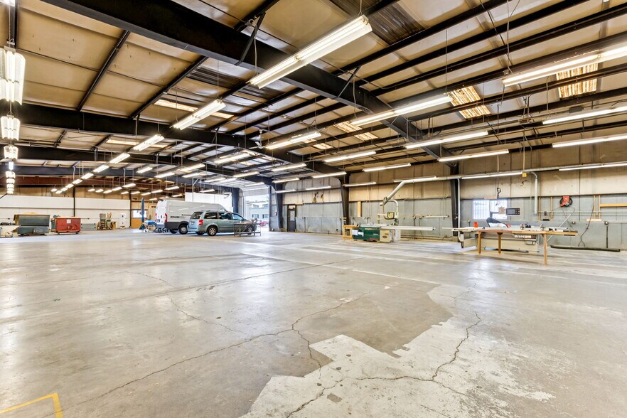 More Photos Of 401 S Webster St, Seattle Warehouse For Sale