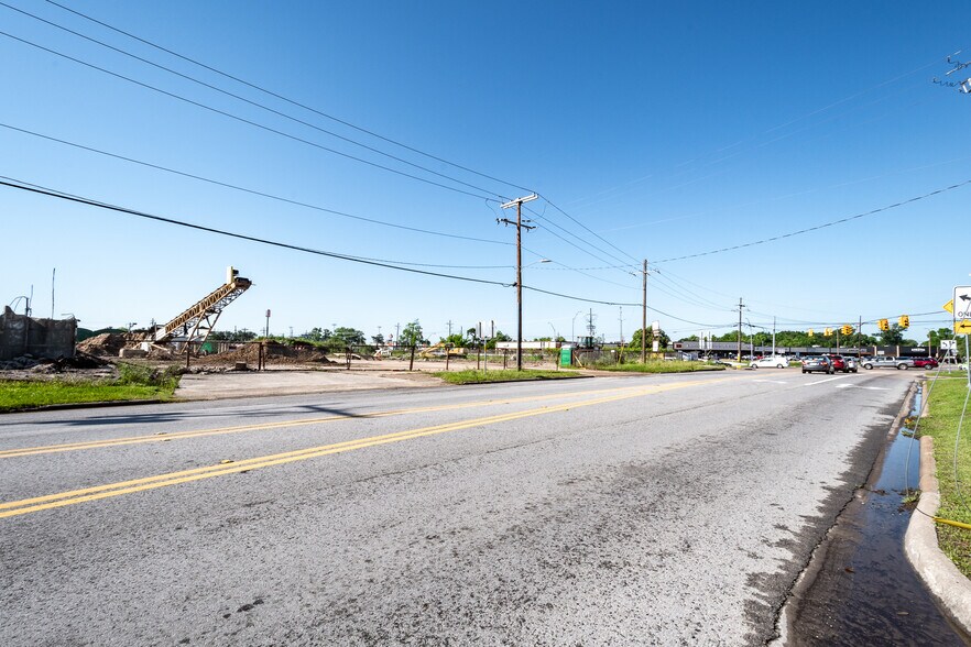 More Photos Of 2.016 AC W Clayton & FM 321, Dayton Land For Sale