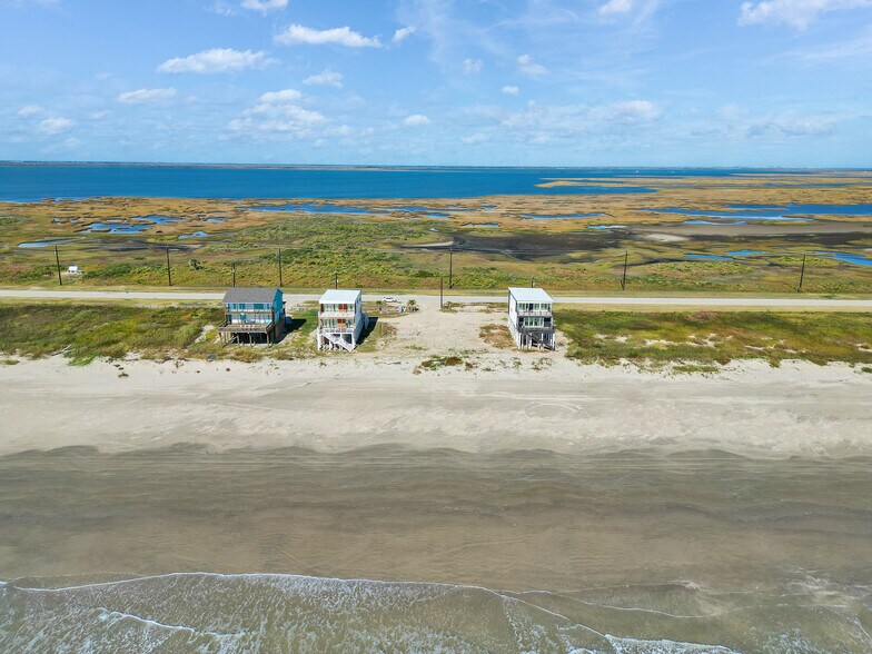 More Photos Of 10602 Blue Water Hwy, Freeport Multifamily For Sale