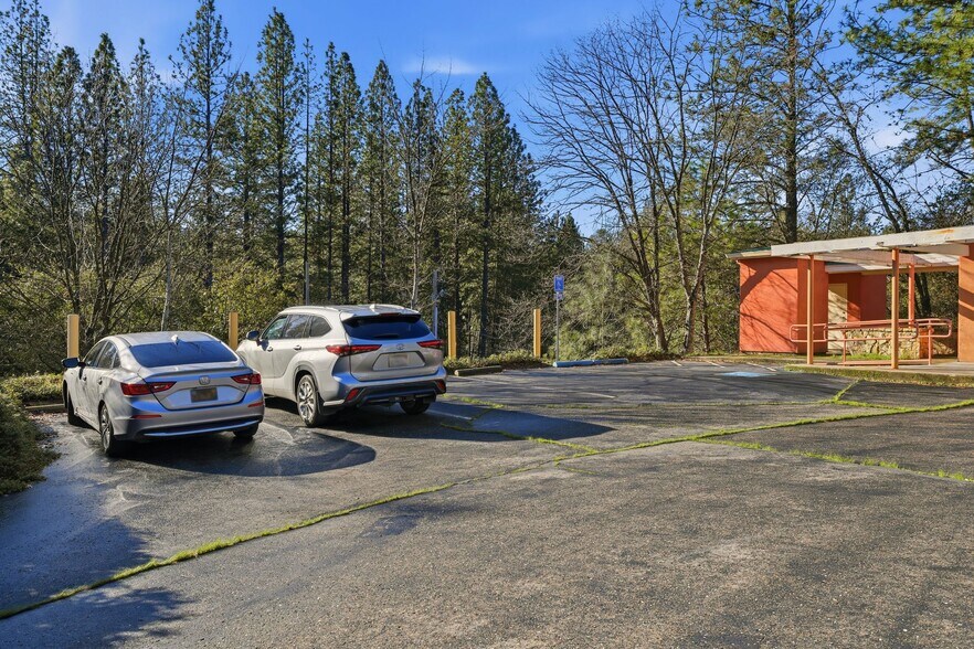 More Photos Of 1005 Fowler Way, Placerville Medical For Sale