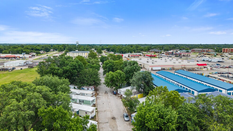 More Photos Of 3200 N 14th St, Ponca City Manufactured Housing Mobile Home Park For Sale