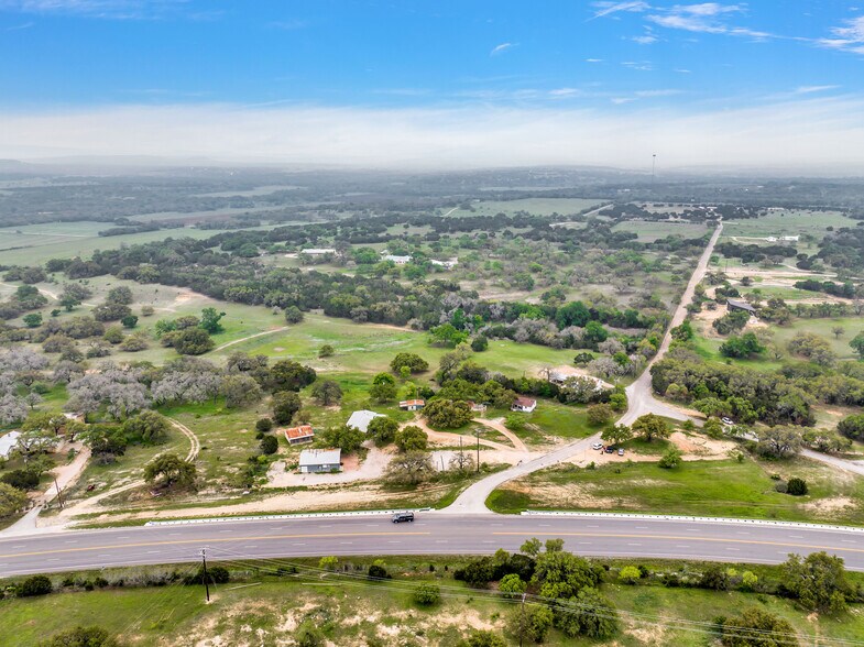 More Photos Of 123 Rocky Rd, Hye Storefront Retail Residential For Sale