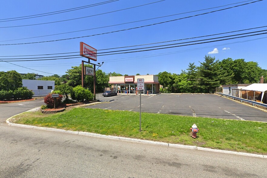 Primary Photo Of 343 State Route 17, Hasbrouck Heights Fast Food For Lease