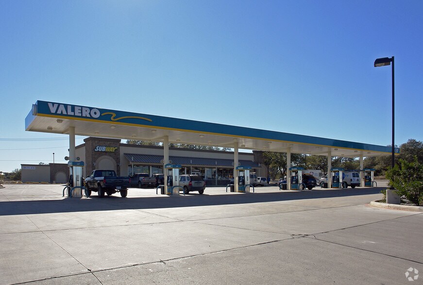 More Photos Of 1 Fm-3351 Hwy, Bergheim Unknown For Lease