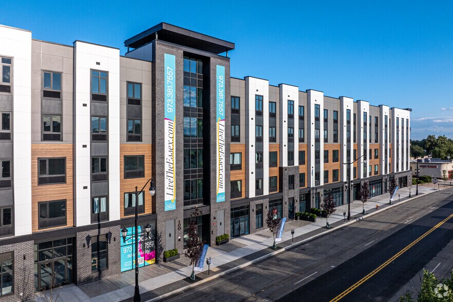 More Photos Of 102 Washington Ave, Belleville Apartments For Lease