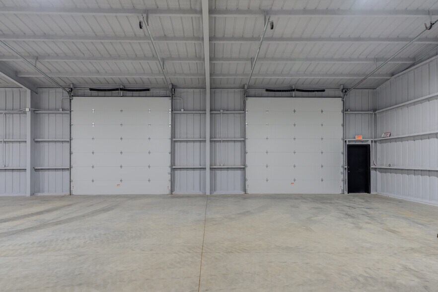 More Photos Of 11419 CR 2220, Lubbock Warehouse For Sale