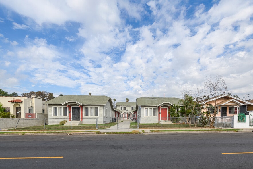 More Photos Of 3517 Montclair St, Los Angeles Apartments For Sale