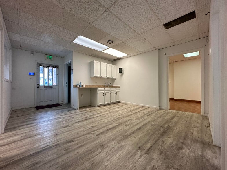 More Photos Of 8751 E Hampden Ave, Denver Medical For Sale